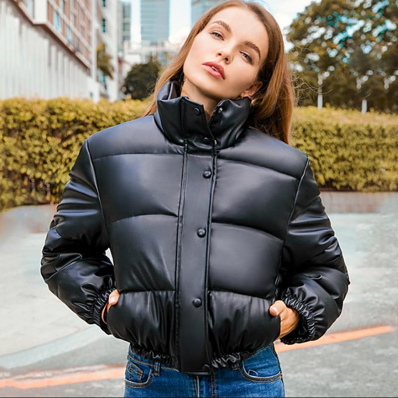 Cappotti Caldi Invernali Spessi in Ecopelle PU Parka Corti Moda Nero Imbottito in Cotone Punk Outwear Giacca da Donna in Piuma con Collo Rialzato Elegante con Zip Abbigliamento 2026