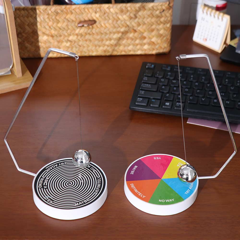Selezionatore a Pendolo Magnetico Decision Maker Decorazione Regalo Arredamento Casa Pallina Fortuna per Decisioni Pallina Oscillante Giocattolo Dinamico da Scrivania