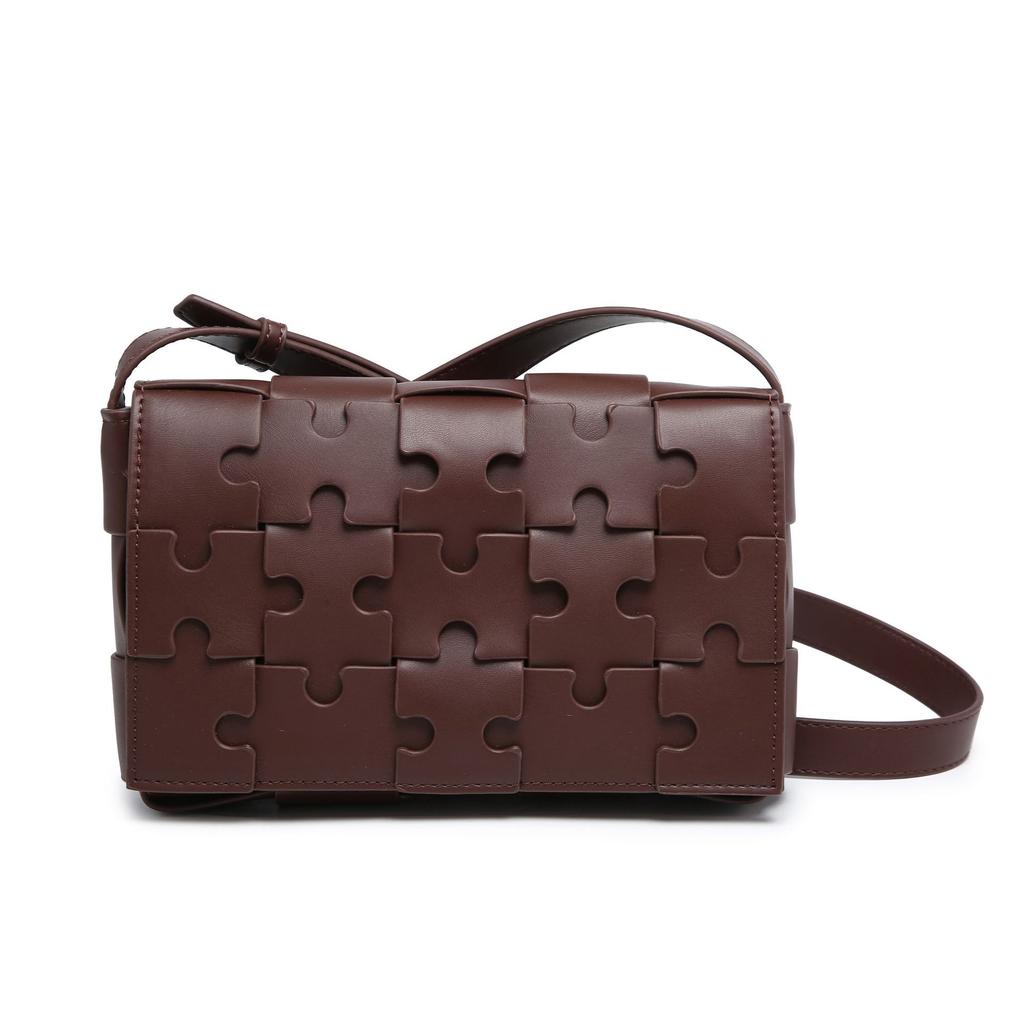Early spring new woven bag women's high-end messenger bag versatile trend commuter small square bag