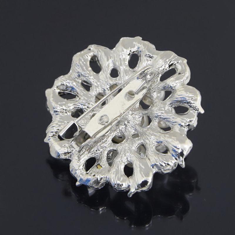 Korean Style Pearl Rhinestone Flower Brooch – Versatile Lapel Pin Accessory