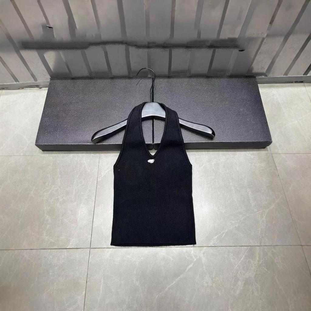Xiangjia 2025 Autumn/Winter Color Block Logo Knit Halter Vest: Slimming, Age-Reducing, Sexy, Versatile Top