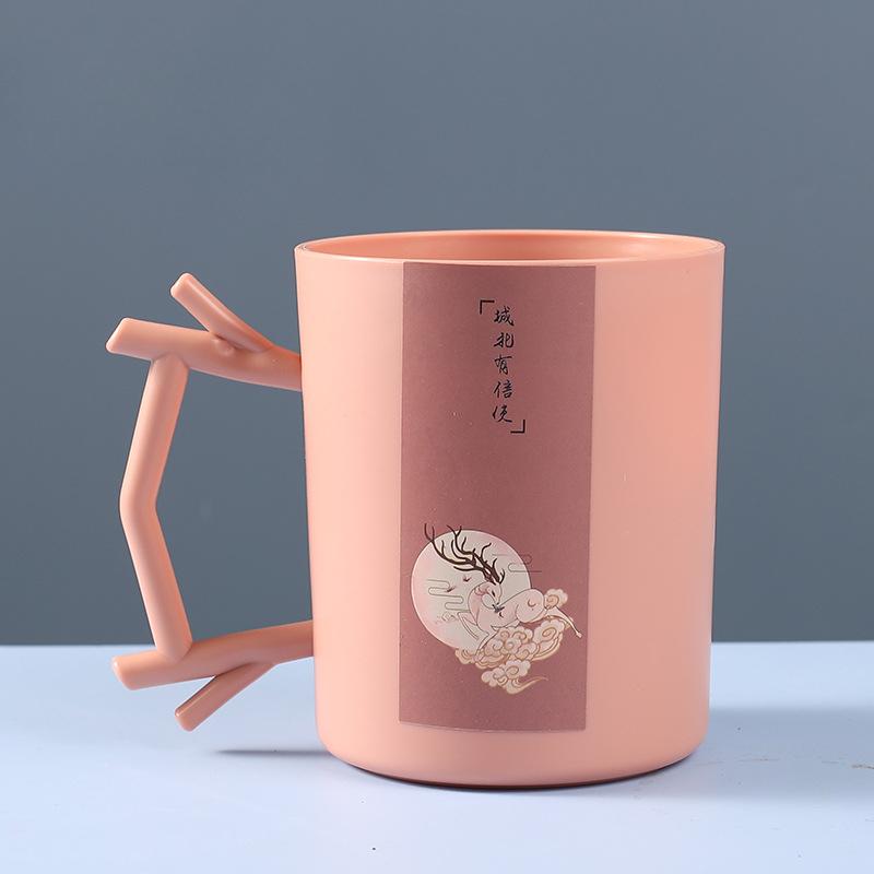 

Высококлассная чашка для полоскания рта большой вместимости, бытовая чашка для полоскания рта, пластиковая чашка для полоскания рта для пары 501-600ml розовый