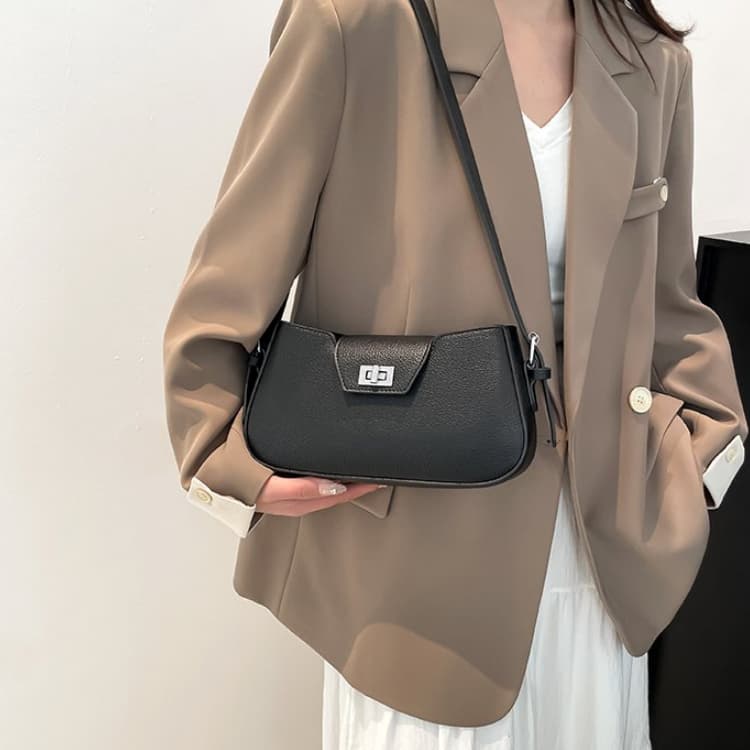 Lychee pattern lock armpit bag women's shoulder messenger bag