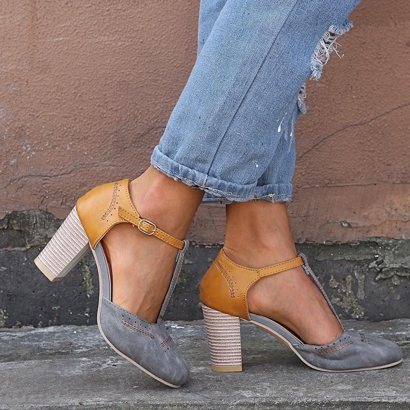 Summer New Fashion Women'S High Heel Sandals Ladies Pointed Toe Sandals Chunky Heel Shoes Plus Size 35-43