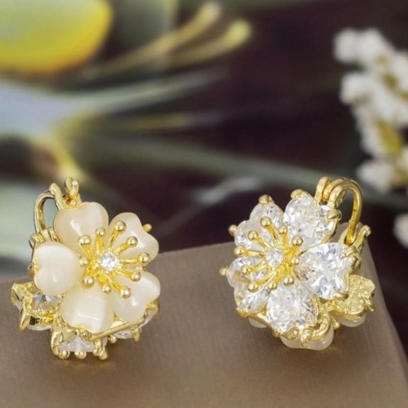 Five-Petal Cat's Eye Zircon Flower Earrings - Double-Sided Lotus Pond Moonlight Design