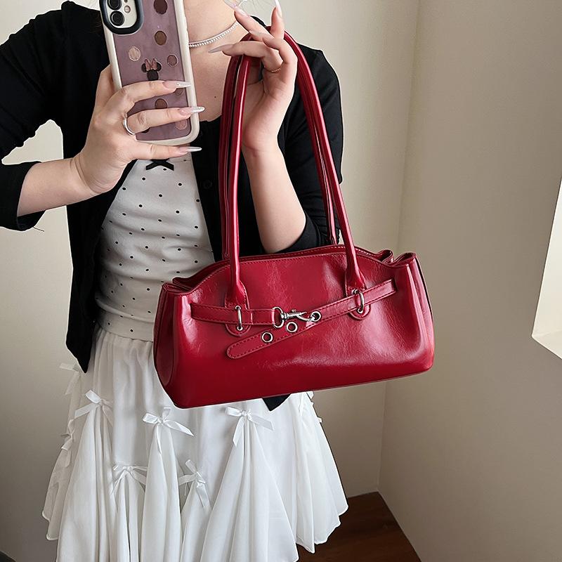 

Retro niche design underarm bag women s 2025 new versatile handbag large-capacity textured shoulder bag 31*12*16 красный