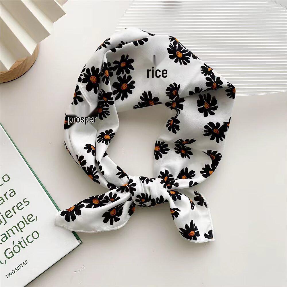 Retro Green Floral Small Silk Scarf - Korean Style Women's Versatile Autumn/Spring Accessory, Thin Square for Neck or Headband