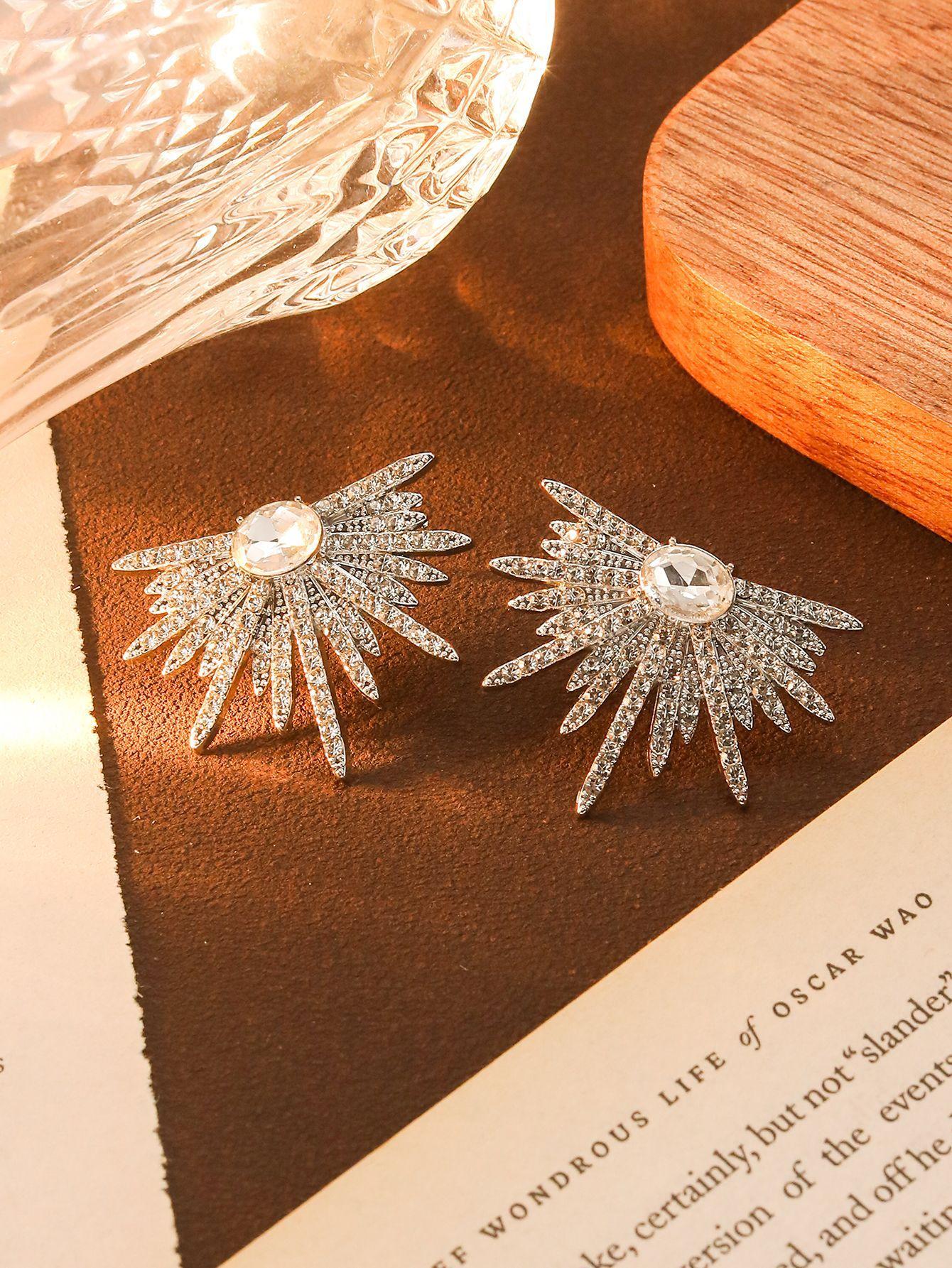 

Full Diamond Wing Ear Studs Sparkling Star Burst 925 Silver Elegant Earrings for Women