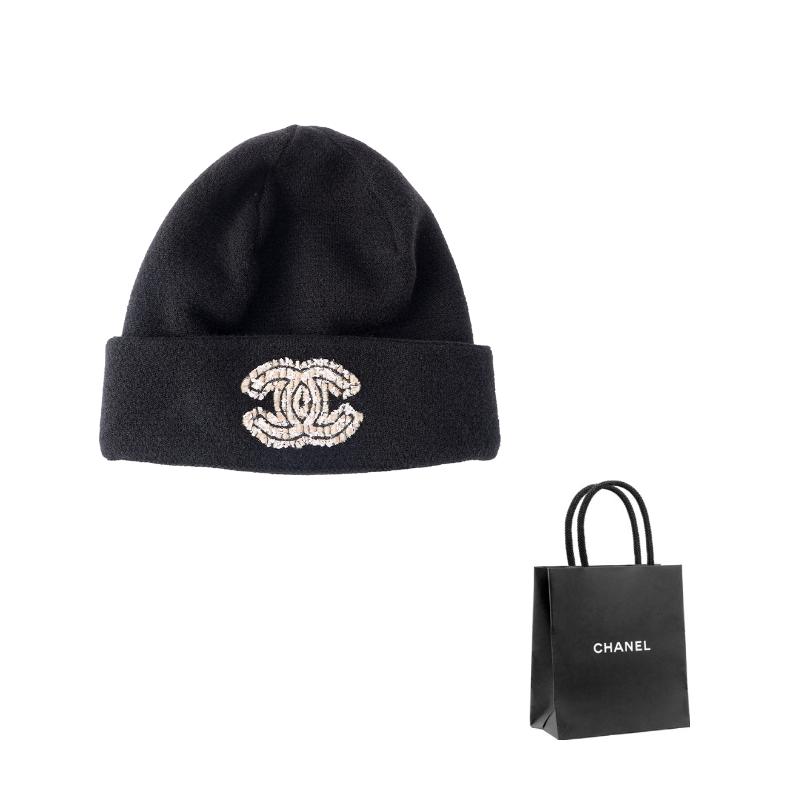 

CHANEL double cLogo knitted cashmere wool hat, same style for men and women, black чорний