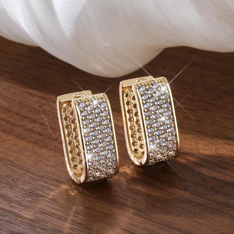 Viya Square Light Luxury Earrings, Copper Micro-Inlaid Zircon Ear Buckles, Simple And Versatile Premium Earrings.