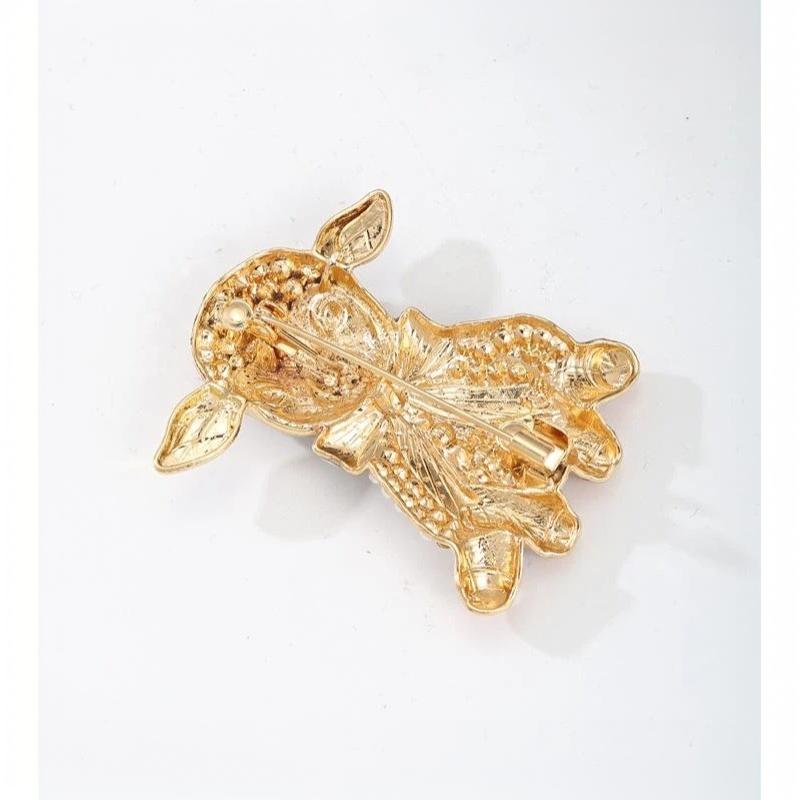 Shiny Rhinestone Zodiac Goat Brooch Cute Sheep Animal Design Lapel Pin for Bags Clothing Decoration Holiday Gift