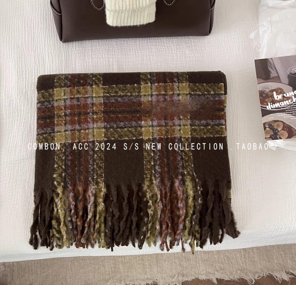 

Retro plaid fringed scarf women s winter new high-end warm and thickened cold-proof long scarf neck protector 180cm*50cm200g темно-коричневого