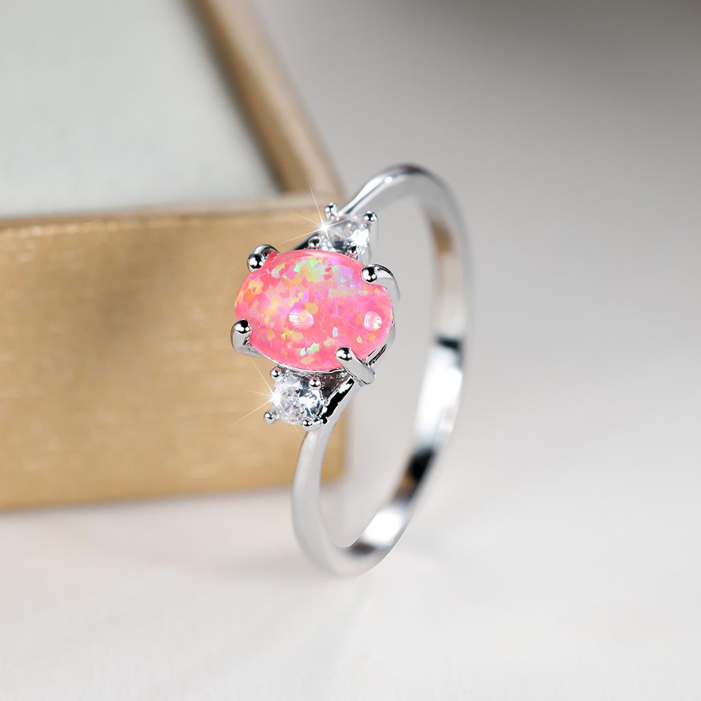 Explosive White K Four Claw Oval Pink Edged Ring with White Diamonds Fashionable and Versatile