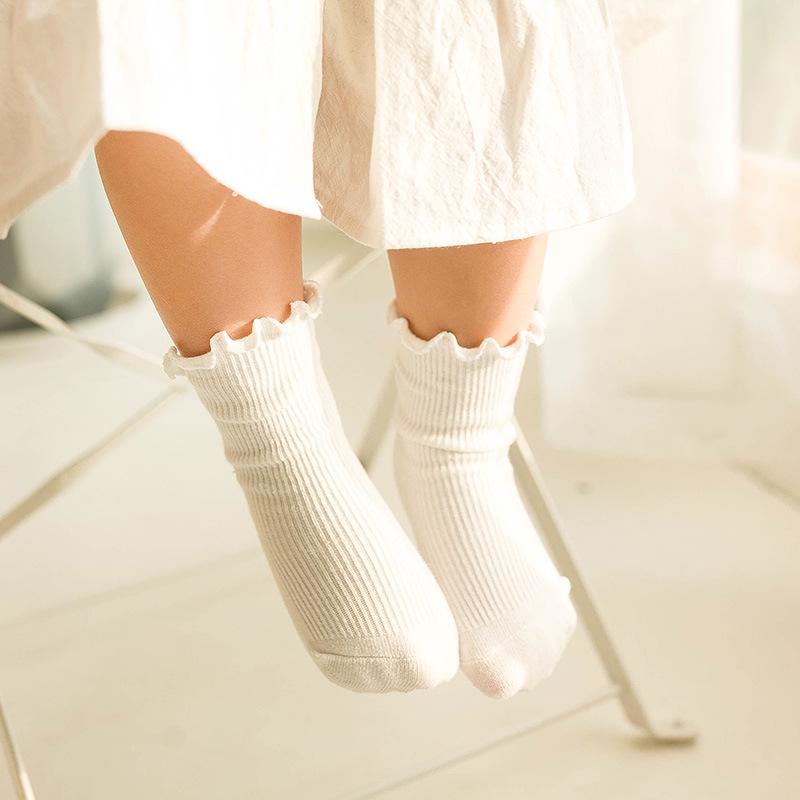 Frühlings- & Herbst Babysocken mit Rüschenkante für 0-3 Jahre - Baumwoll-Stapelsocken für Mädchen