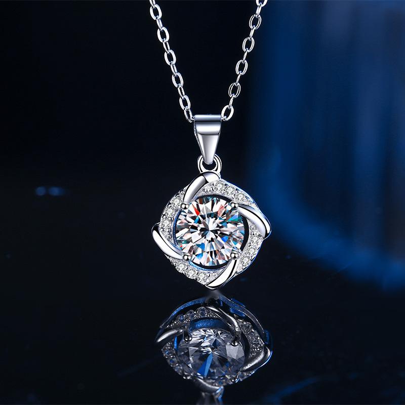 S925 Sterling Silver Moissanite Necklace for Women Rotating Windmill Pendant 1 Carat D Color Fashion Collarbone Chain Gift
