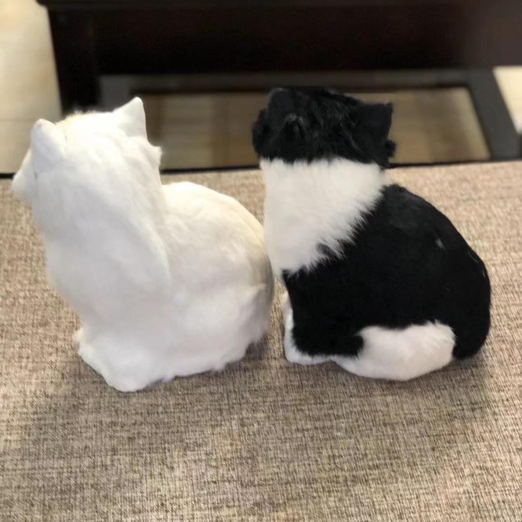 Simulated Kitten Squatting Cat Fur Craft, Zodiac Animal Figurine Toy for Dogs, Cats, and Rabbits.
