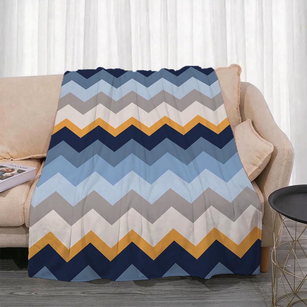 Retrozigzagstripe Throw Lightweight 240G Flannel Blanket Soft Skin-Friendly For Summer Cooling