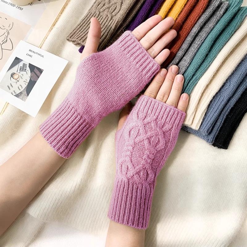 

Женские зимние вязаные шерстяные перчатки без пальцев - Теплые и универсальные митенки