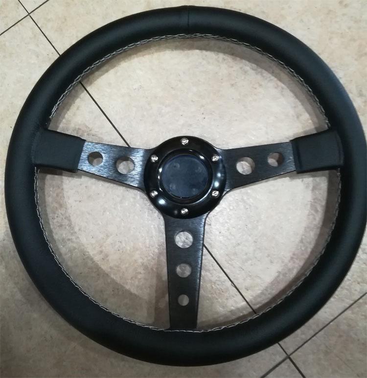 

14-дюймовый кожаный руль для автомобиля с мелкопористой кожей для универсальных гонок - простой дизайн
