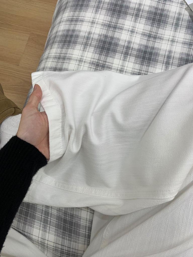 Women's Plus Size High-Waisted White Wide-Leg Jeans - Spring New Arrivals, Slimming Loose Fit for Pear Shape Body, Floor-Length.