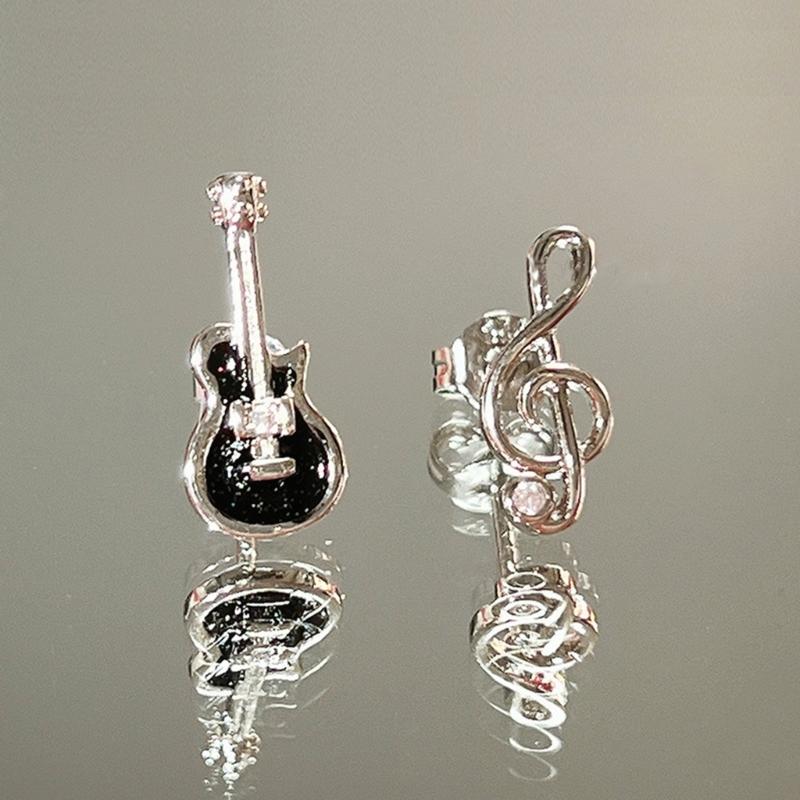 Asymmetrischer Gitarren-Musiknoten-Ohrstecker Zirkonia Statement-Ohrring Stecker Zarter Schmuck Geschenk Frauen Mädchen Empfindliches Ohr