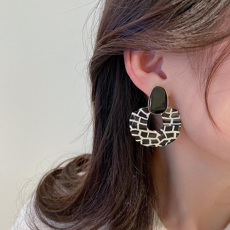 Orecchini Acrilici a Zebratura Moda Ins Esagerati di Alta Gamma Geometrici con Temperamento per Donne