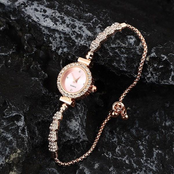 Damenmode Metalluhr Quarz Zifferblatt Cubic Armband Armbanduhr Damenuhr