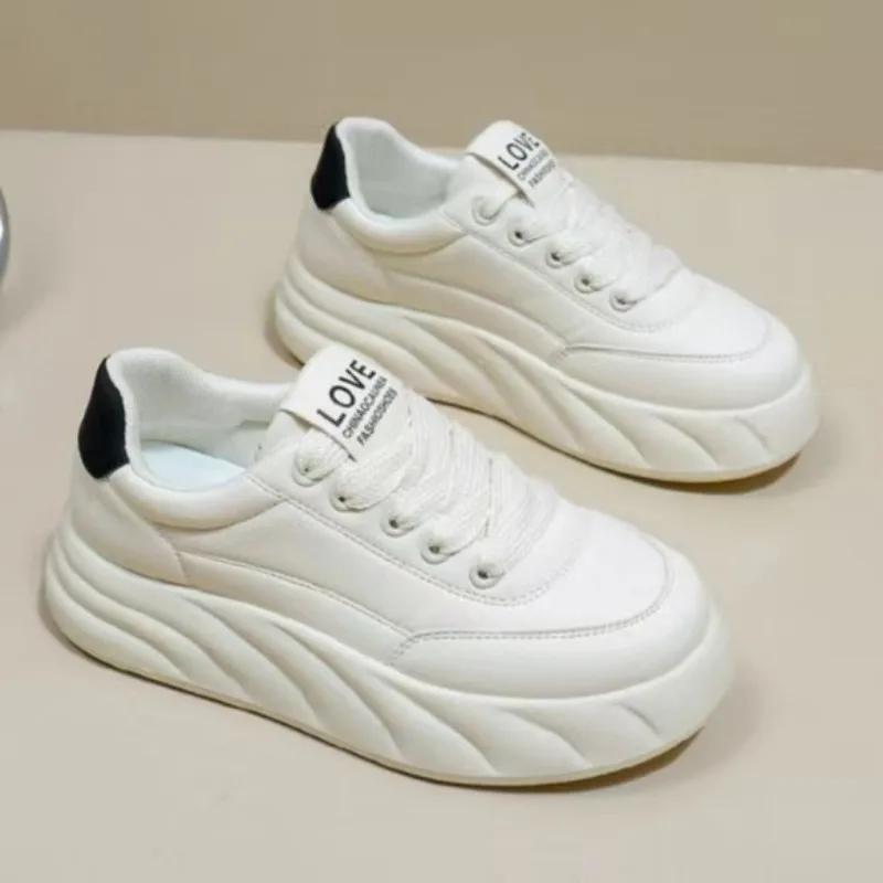 Hot Selling Women's Shoes Woman Casual Shoes Fashionable and Comfortable Skateboarding Shoes Female Tennis Walking Bread Shoe