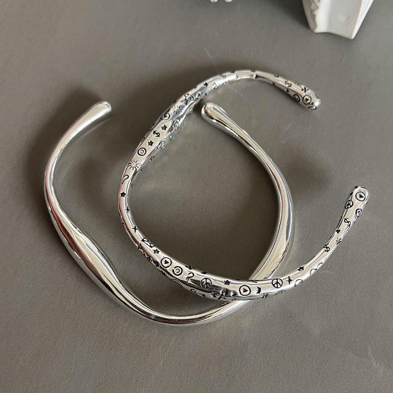 Korean & Japanese Geometric Graffiti Water Drop Bracelet – Retro, Irregular, Hip Hop Style for Women