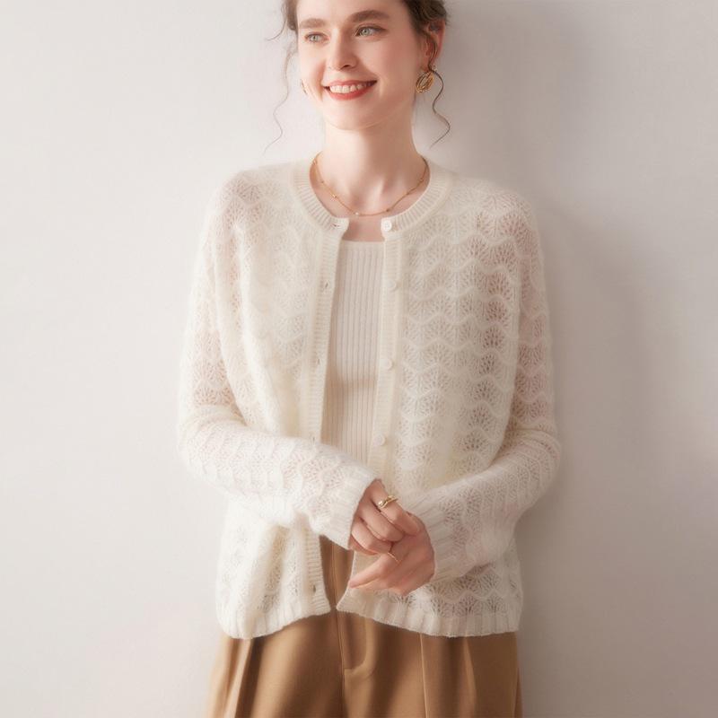 

Женский кардиган на пуговицах из 100% чистого кашемира тонкой вязки с круглым вырезом, Осень/Зима 2025 Large