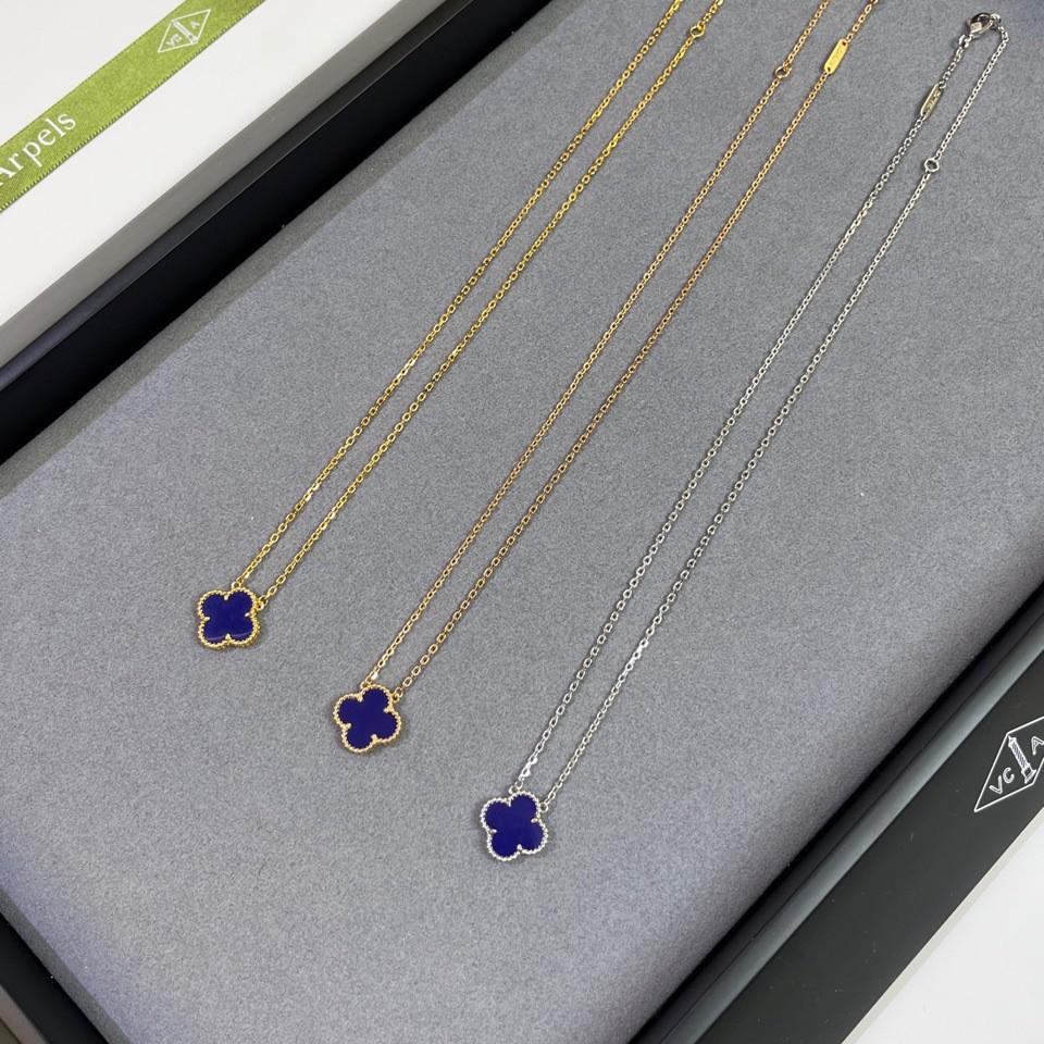 Conjunto de Pulsera de Trébol y Lapislázuli y Collar de Flor Única Chapado en Oro de 18 Quilates
