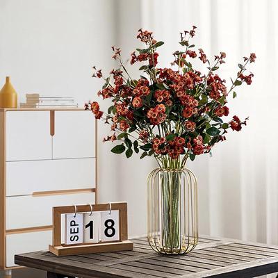 Decorațiuni pentru casă – Flori decorative şi coroane de flori