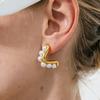 European & American Stainless Steel Pearl Stud Earrings: Fashionable Luxury Titanium Steel Ear Jewelry
