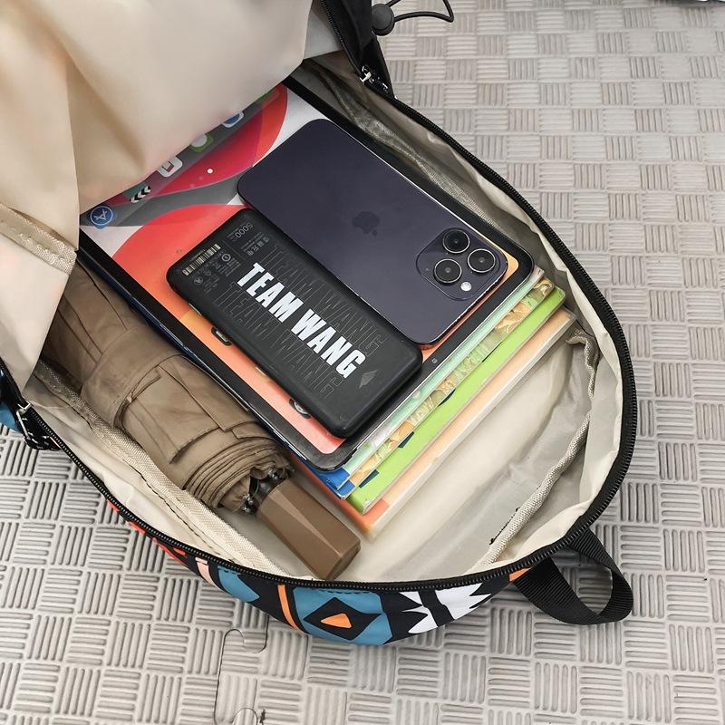 Schoolbag High-value going out Spring outing American high street graffiti schoolbag Boys fashion trend Middle and high school students backpack