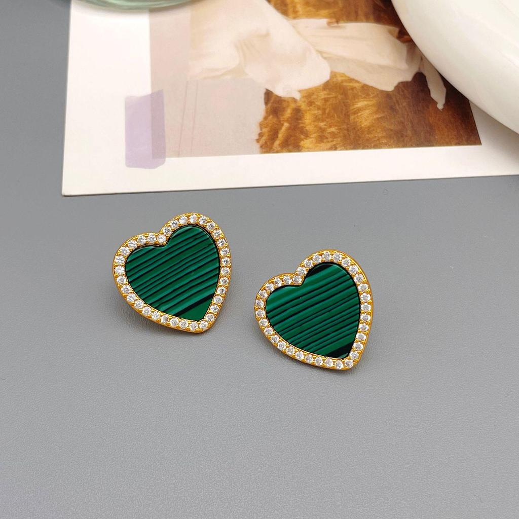 Retro Malachite Heart Diamond Stud Earrings - Exquisite Design & Unique Style