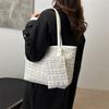 New Versatile Shoulder Bag Underarm Bag Women's Literary Large Capacity Plaid Temperament Fashion Women's Bag