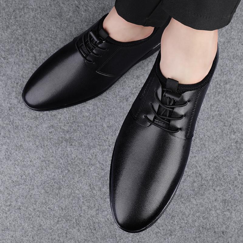 Móda Neklouzavá šněrovací pracovní obuv Univerzální boty Oxford Originální kůže Pánské společenské boty Prodyšné Pánské boty pro volný čas