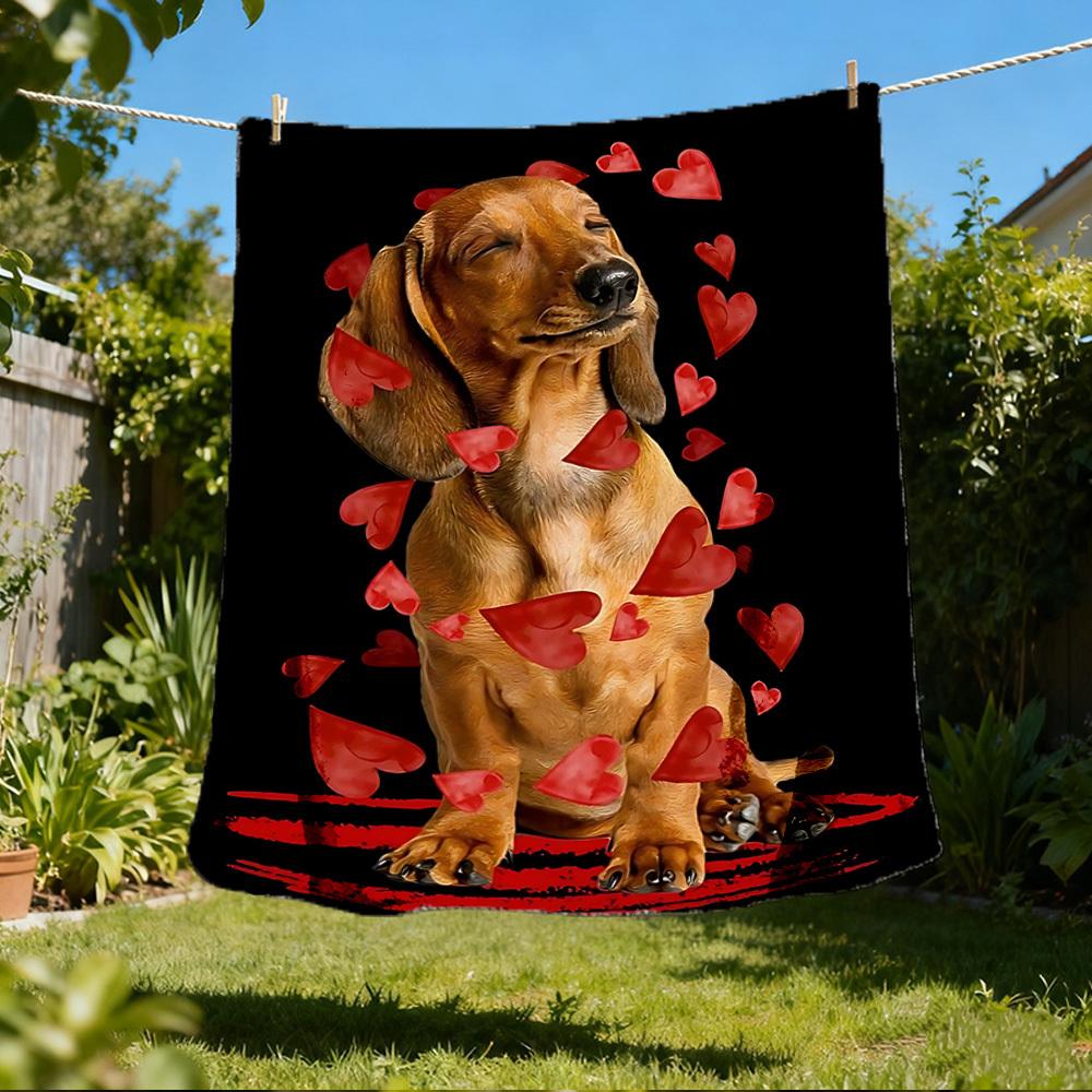 1pc Heart Dog Print Outdoor Flannel Blanket , Machine Washable Perfect Gift for Birthday , Holiday Travel Accessory , Durable Material