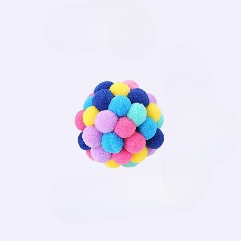 The Plush Sound-making Ball Is A Soft, Fun and Scratch-resistant Plush Ball for Cats To Make Sounds and Enjoy Themselves