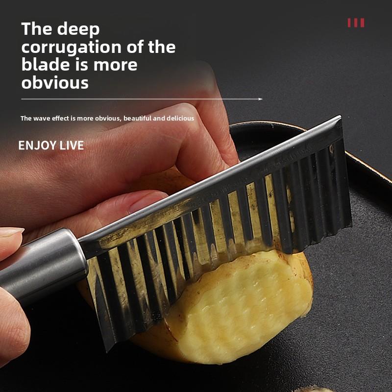 Multifunctional Potato Slicer with Wave-shaped Blade for Cutting Potato Slices Into Decorative Patterns for Home Use