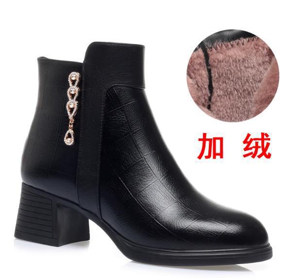 High heels autumn and winter short boots thick heel 2026 new fashion boots warm velvet leather shoes mother shoes cotton shoes