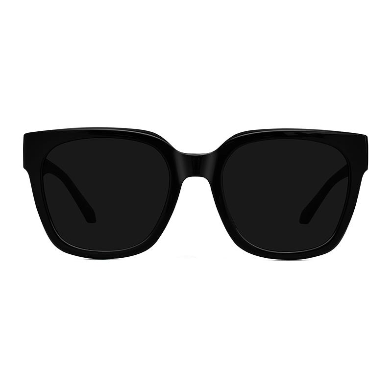 Calvin Klein Square Sunglasses With Logo Design For UV Protection Unisex sunglasses CKJ25637SLB
