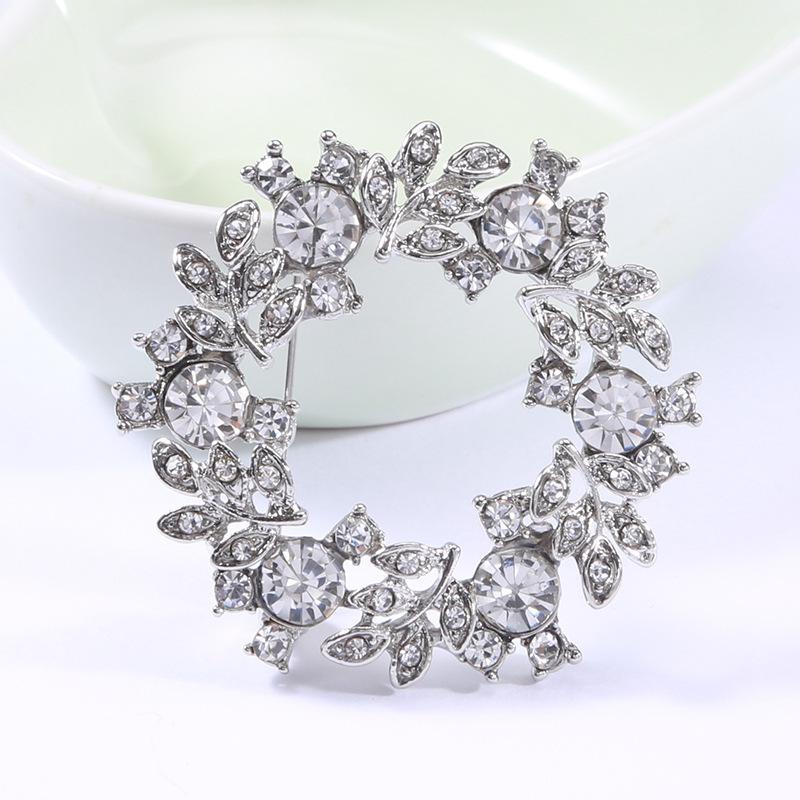 

Япония и Южная Корея Простая и элегантная брошь в виде венка из оливковой ветви со стразами Универсальная женская рубашка с украшением в виде костюма для поездок на работу серебряный