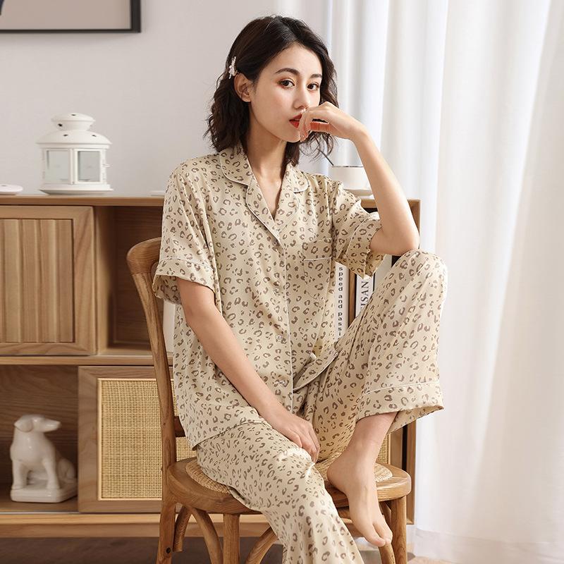 Yaoting leopard print satin chiffon pajamas women's spring and autumn short-sleeved trousers silk printed loungewear outer wear 1991