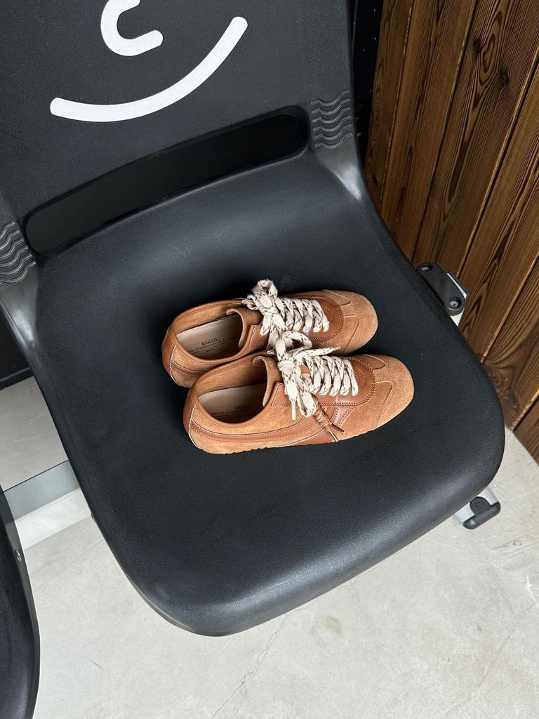 Retro Round Head Contrasting Color Lace-up Red Dexun Shoes 2025 New Casual Versatile Thick Baseplate Shoes Sports Forrest Gump Shoes