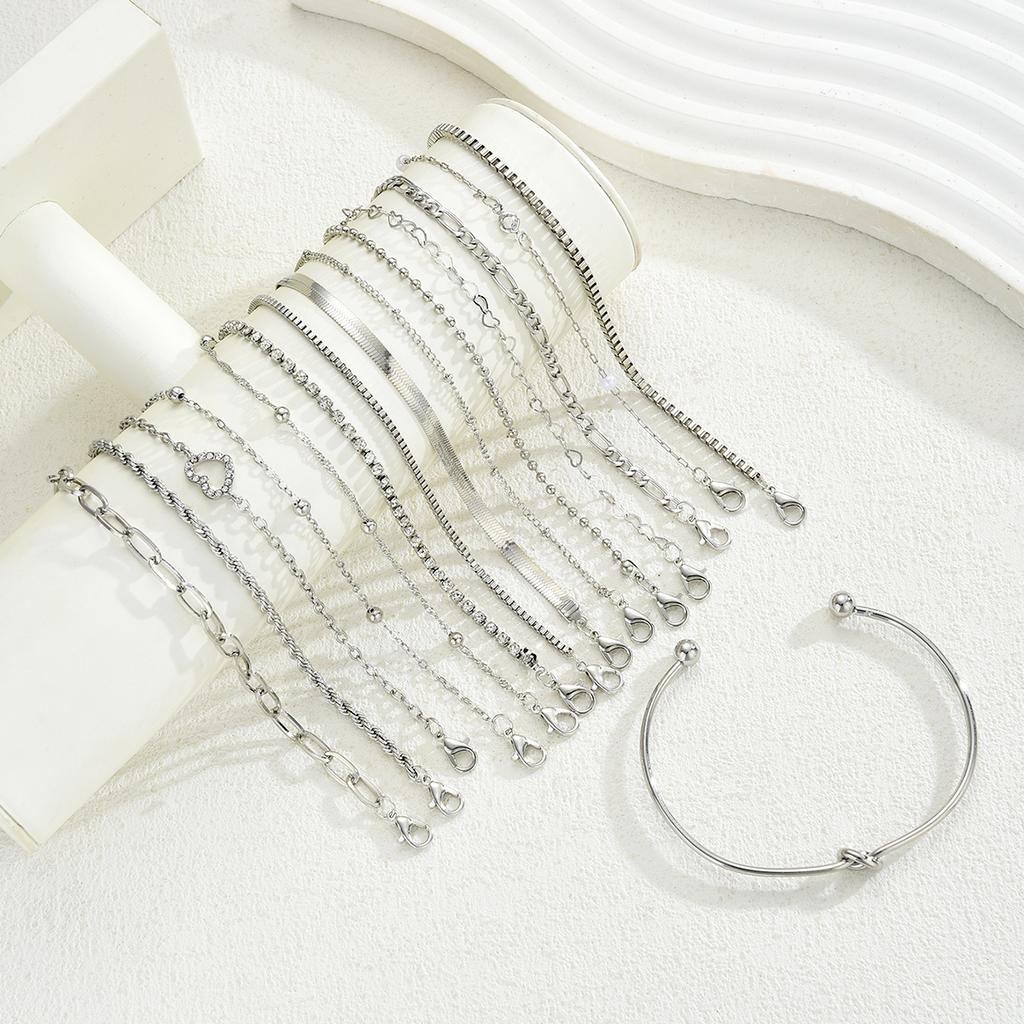 17KM 15 Piece Knotted Inlaid Heart Bracelet Set Fashion Jewelry Women Trendy Shiny Daily Party Accessory Gift For Her