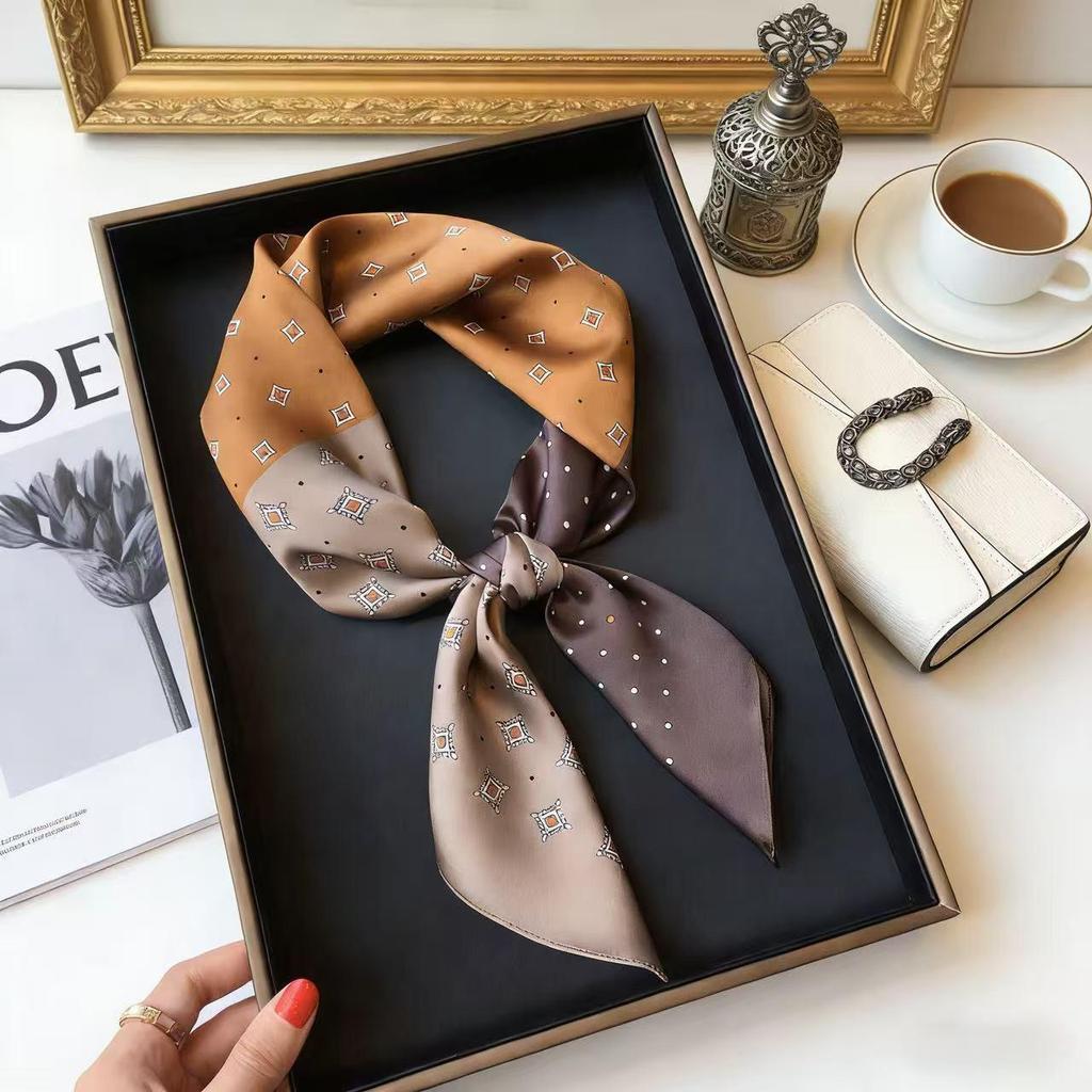 Retro Cashew Pattern Silk Square Scarf (70x70) - Versatile Long Ribbon for Neck