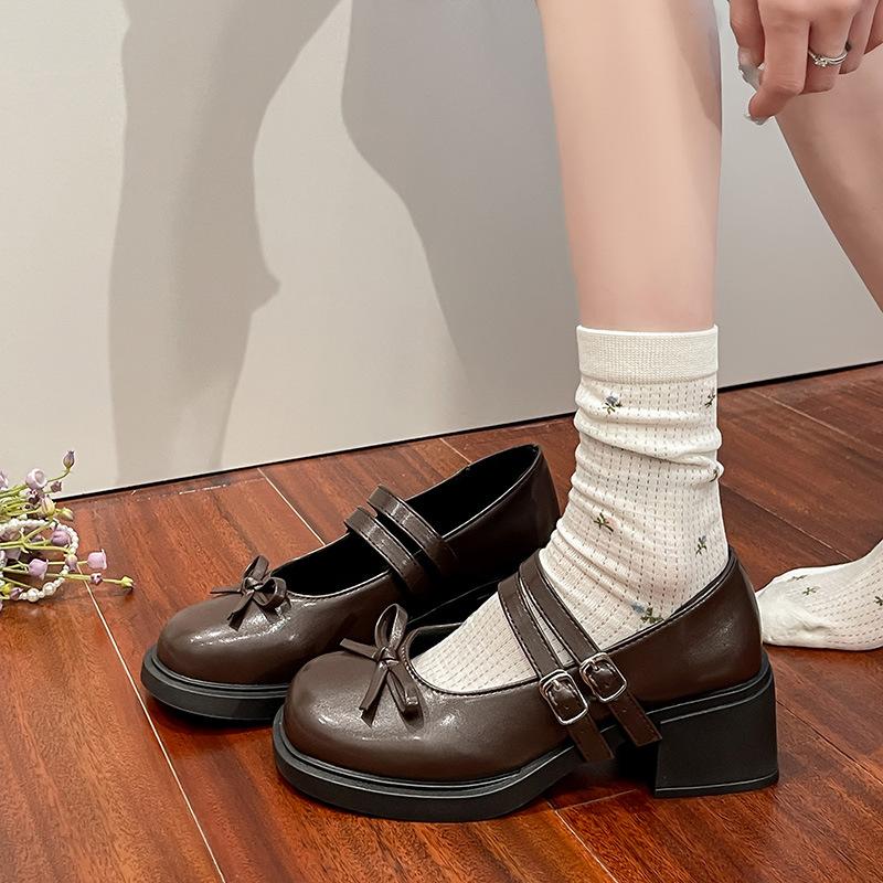 Versatile shallow bow small leather shoes women's 2025 new platform British style retro jk Mary Jane single shoes