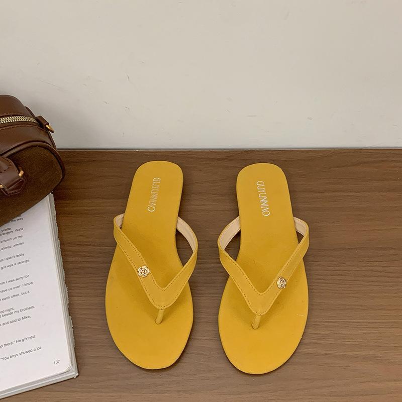 Flat-bottomed small fragrant slippers women's shoes summer wear new toe sandals flip-flops