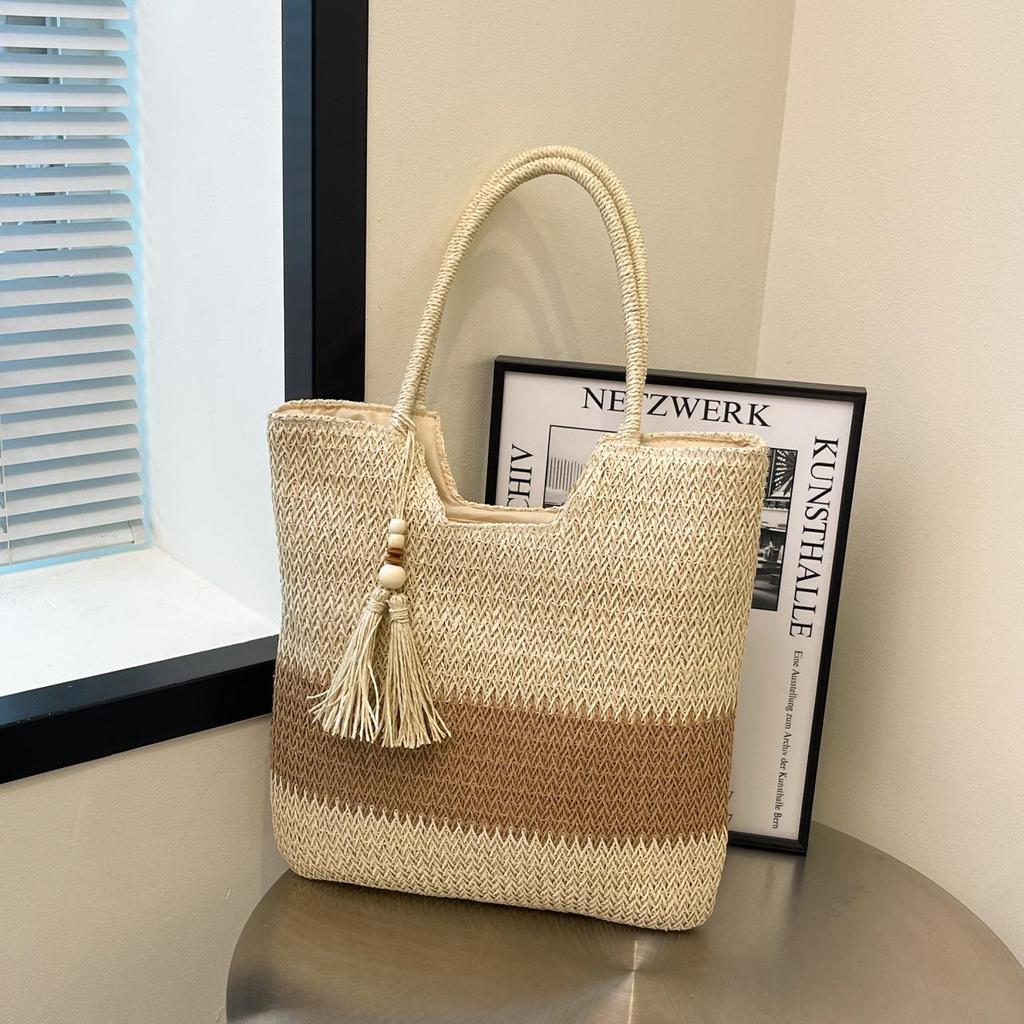 2025 Summer Women's Large Capacity Chinese Style Tassel Straw Shoulder Bag